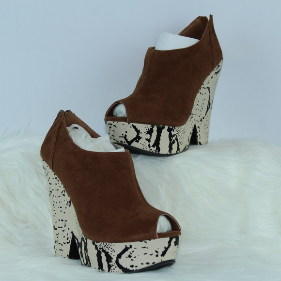 3/$25 Faux Suede Animal Print Peep Toe Wedges - Picture 1 of 4
